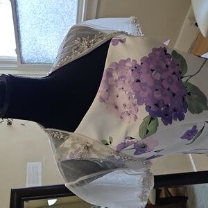 Size 4 Ivory Bridal Bolero/Jacket/Cover Up w/ Pearl and Bead Edge